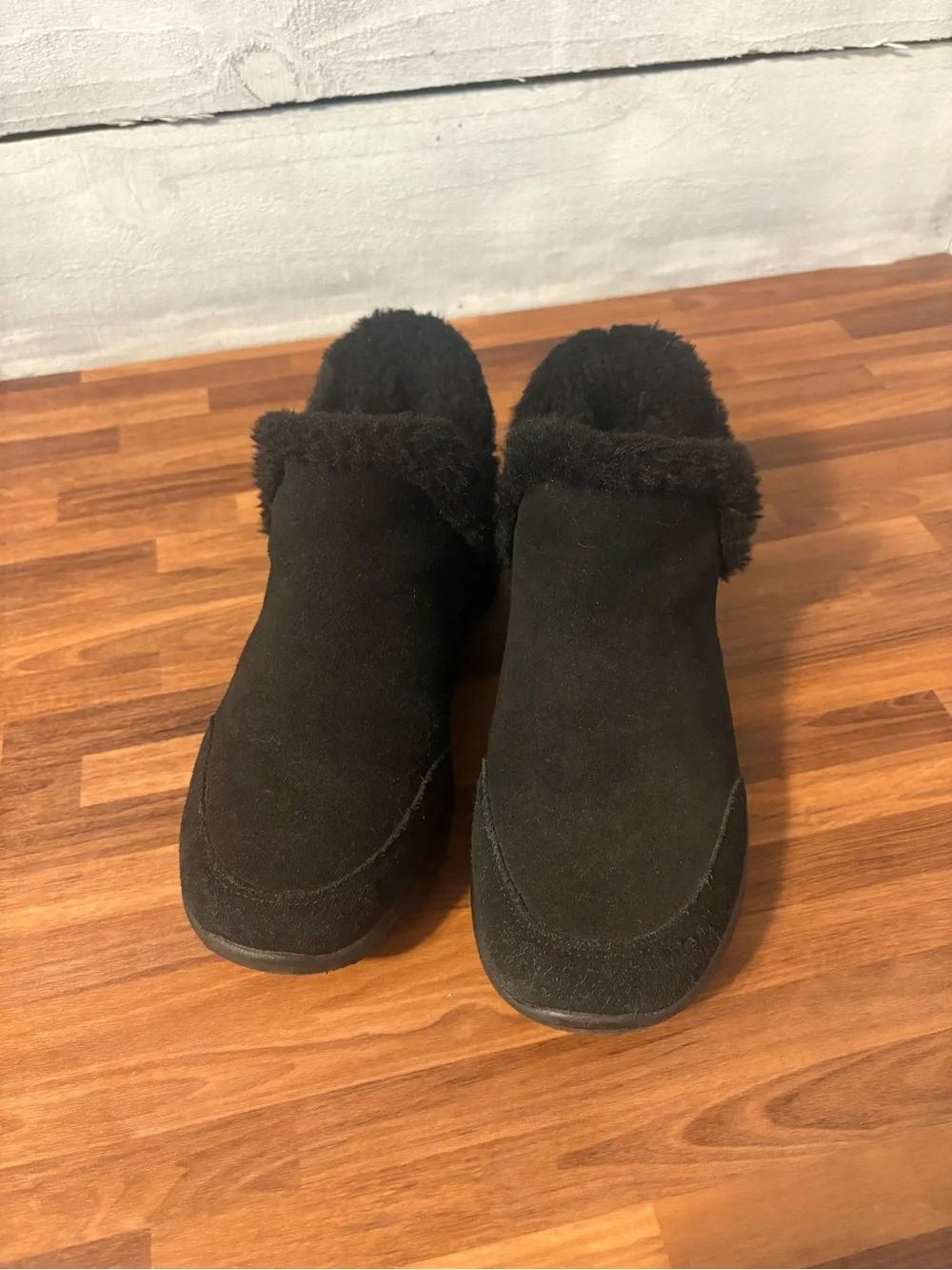 Skechers cozy slip